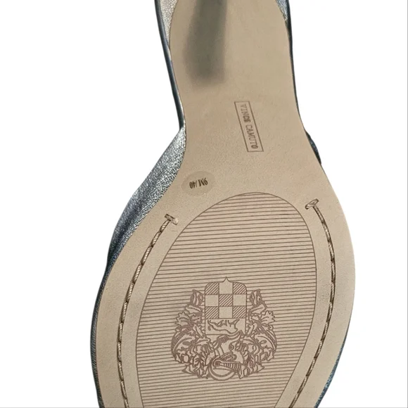 Vince Camuto - NWOT Silver Sculptural Heels - Picture 5 of 6